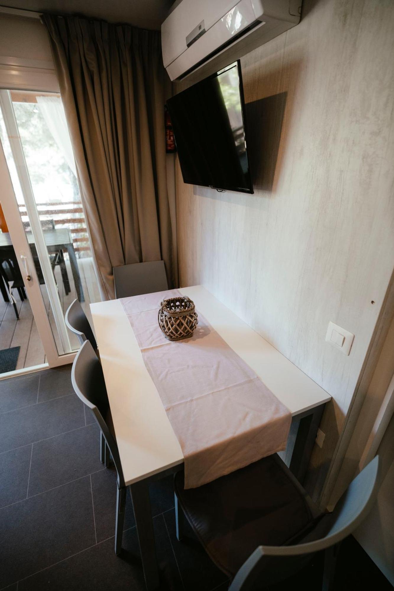 Mobile Home Amelie ดราเก ภายนอก รูปภาพ